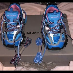 COPY - Balenciaga women’s size 5. (35)